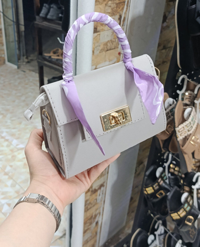کیف زنانه و دخترانه مدل louis vuitton(ارسال رایگان)